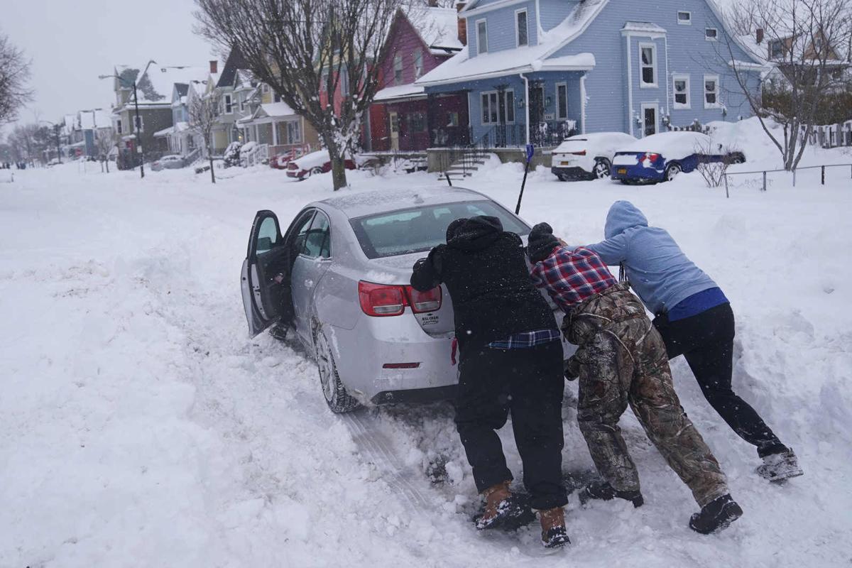 Brutal storm keeping frigid grip on much of Northeast as Buffalo struggles  to cope - CBS News