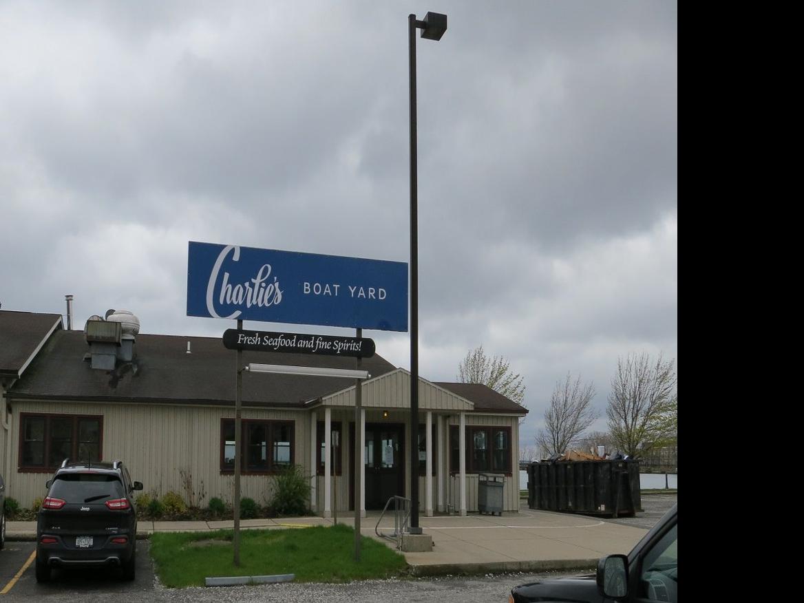 Restaurant Replacing Dug S Dive Opening This Week Dining Buffalonews Com