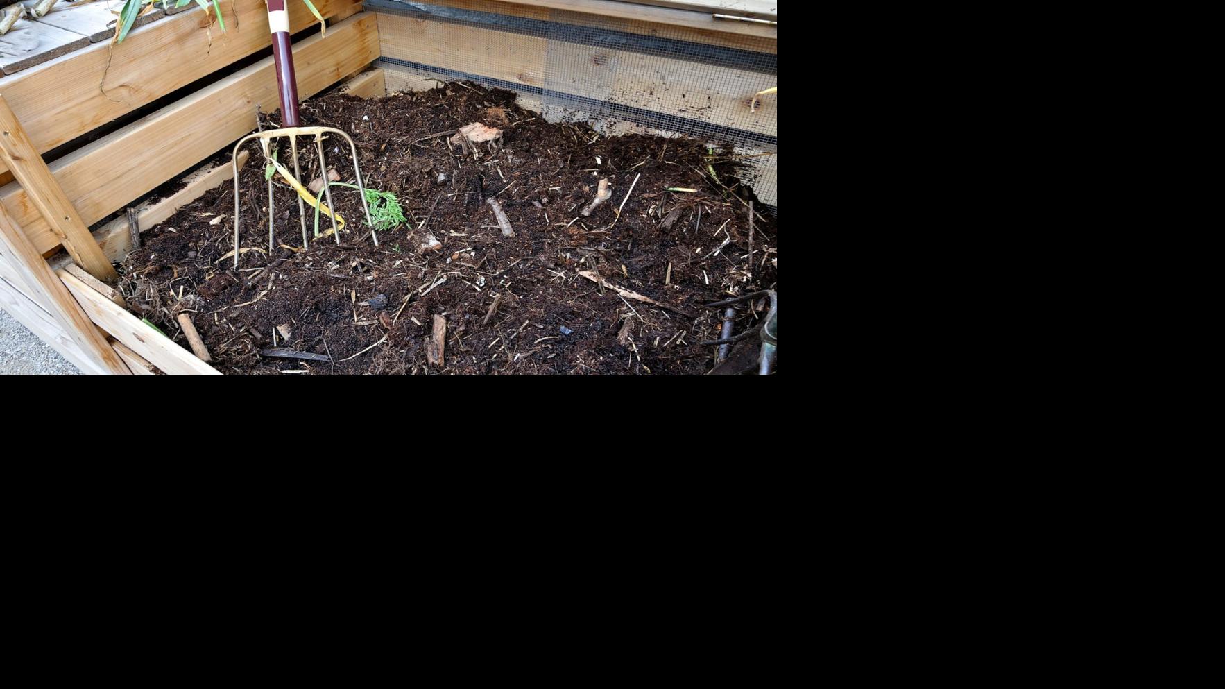 Brush Up On Potting Mix Topsoil Mulch And More Home Garden