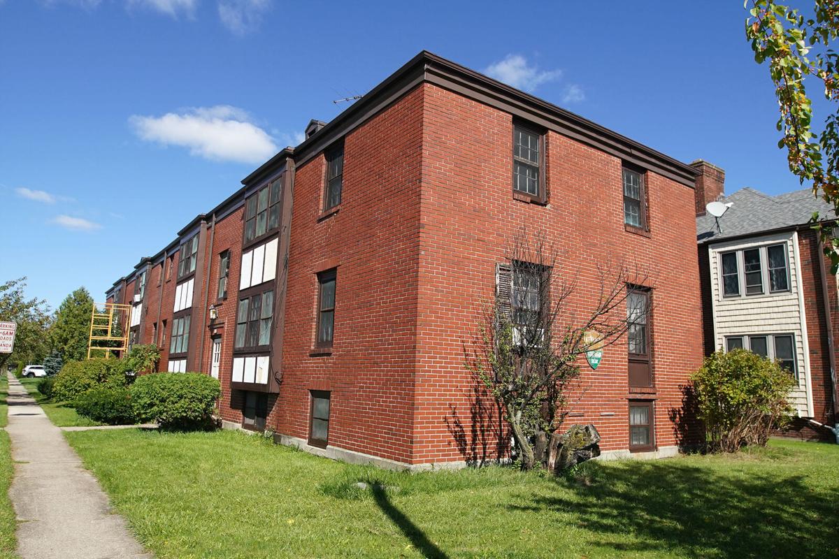 Fatal shooting of two brings new scrutiny to Tonawanda apartments