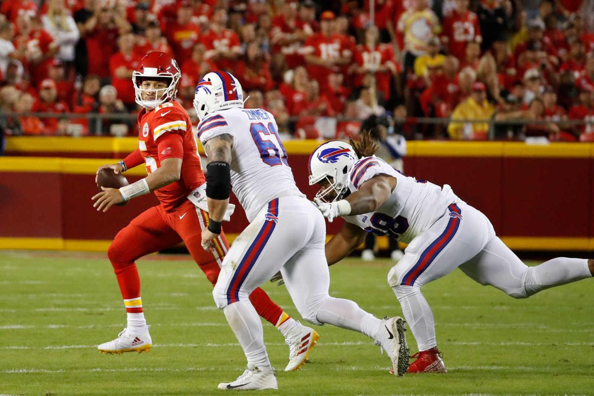 Bills vs. Chiefs delayed by inclement weather at halftime