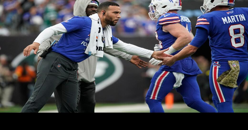 Buffalo Bills Micah Hyde Talks Football, Fashion, and Family with Damar  Hamlin. 