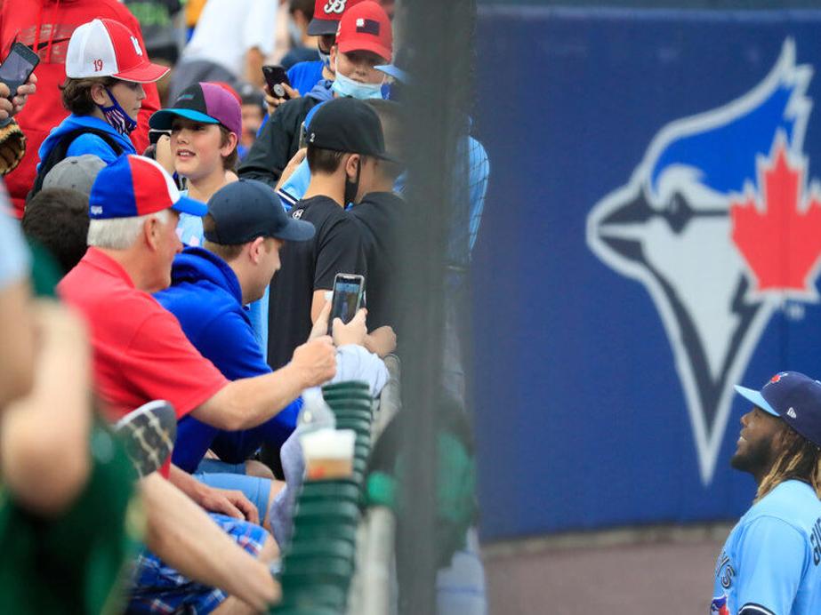 Blue Jays Confirm Next Six Sahlen Field Games Expand Capacity To 80 Baseball Buffalonews Com