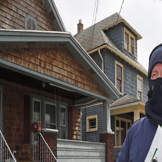 Worried On The Route Mail Carriers Press Forward Amid Pandemic Local News Buffalonews Com