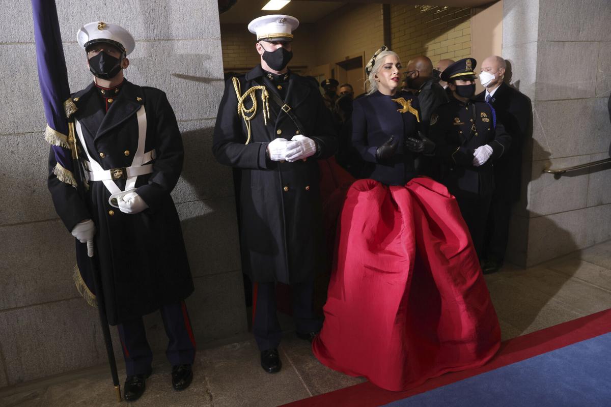 Watch Now Lady Gaga Delivers Powerful Anthem At Inaugural Entertainment Buffalonews Com Nastoyaschee imya — stéfani dzhoánn andzhelína dzhermanótta (angl. buffalo news