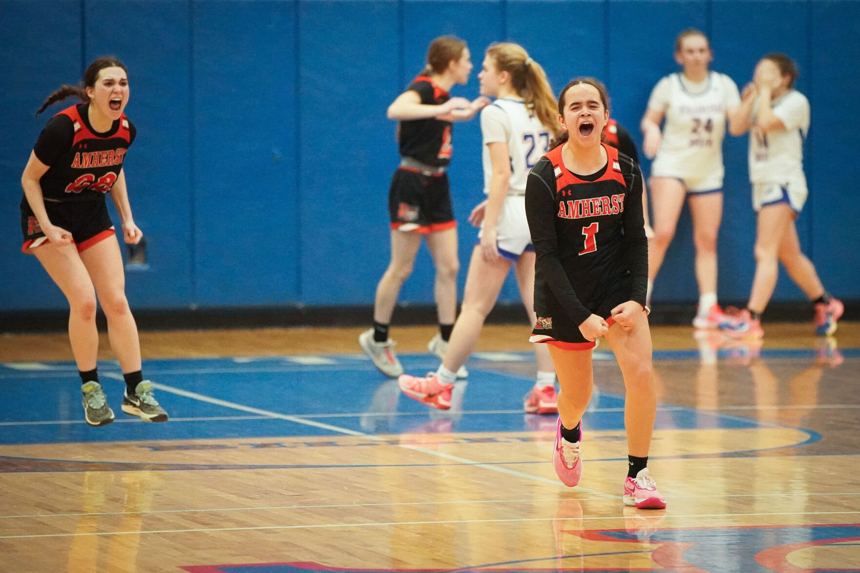 Amherst Upsets Top-Seeded Williamsville South in Girls Basketball Quarterfinals with Four Players in Double Figures