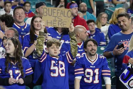 Bills fan's lost wallet miracle: Community kindness prevails - Vimarsana News