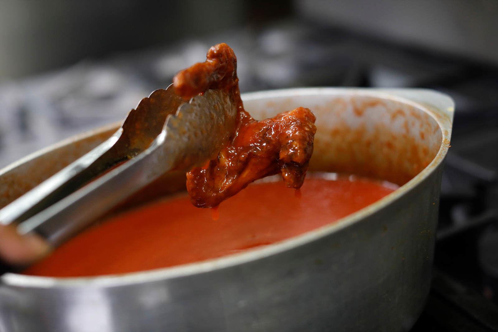 'Mumbo' wings? They're an important part of Buffalo's chicken wing story