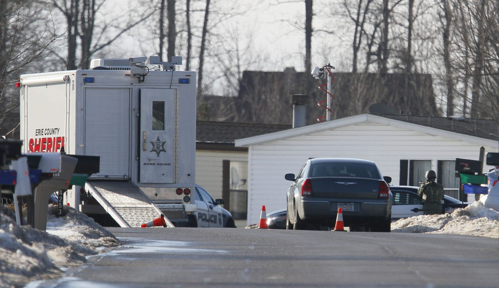 Standoff with barricaded Hamburg man ends after more than 15 hours