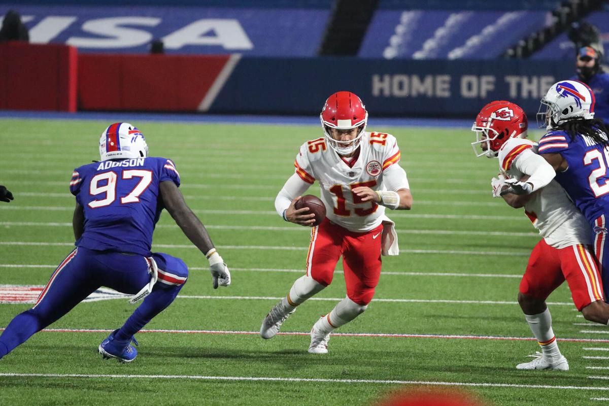 Stefon Diggs was the only Bills player left on the field watching the Chiefs'  celebration. Motivation 