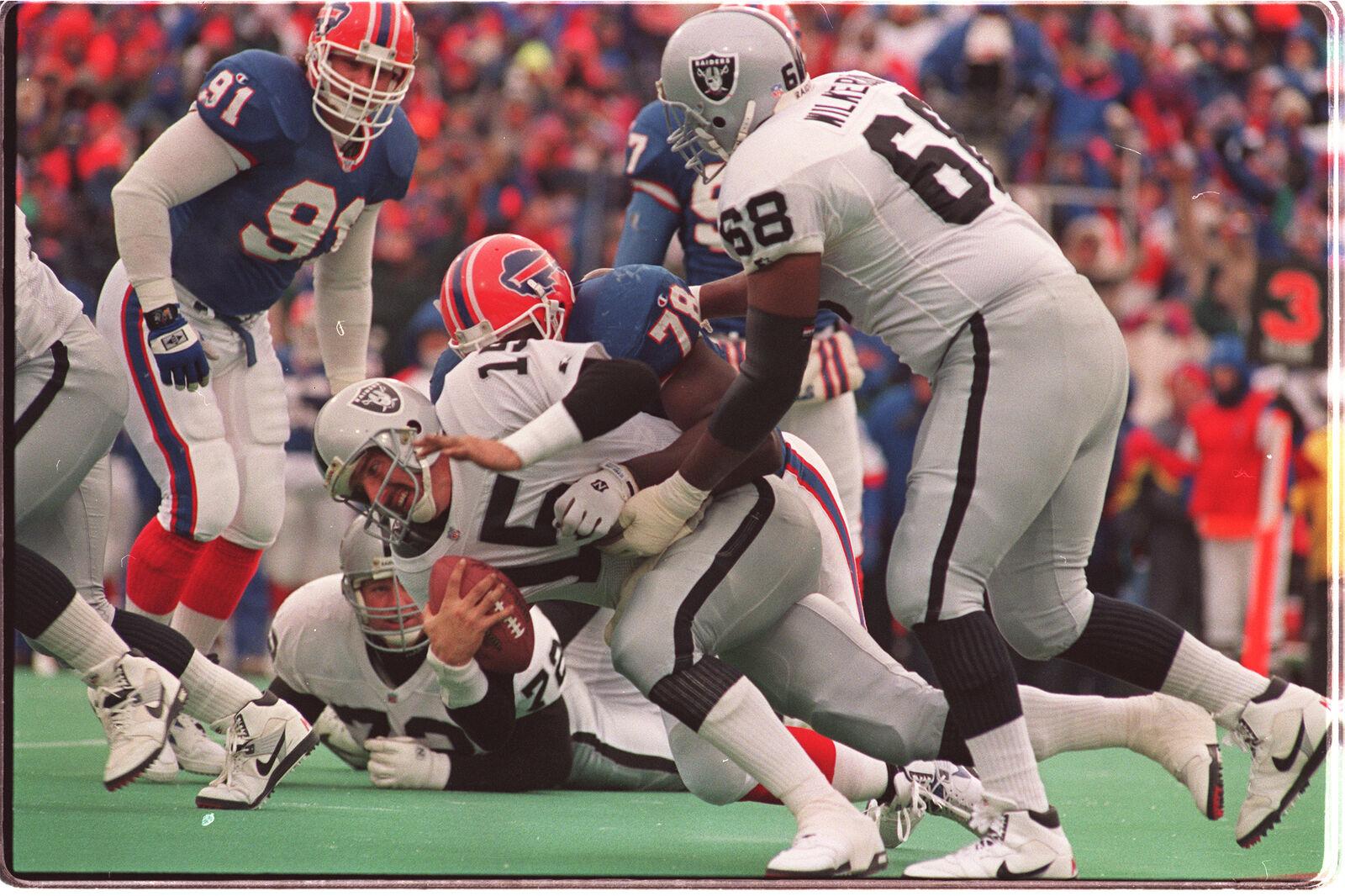 A look back at Bills vs. Raiders, the 1994 AFC divisional playoff game