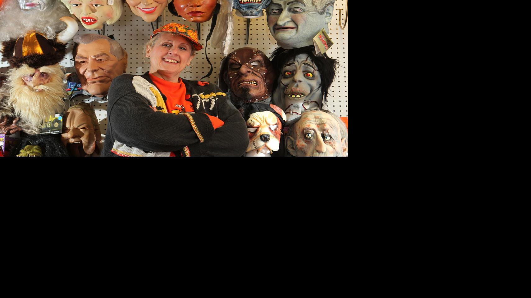 Disco Partygoers Take Note Betsy Ross Costumes Closes Clarence Shop Business Local Buffalonews Com
