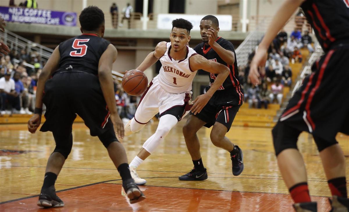 Former Cheektowaga Basketball Star Dominick Welch Picks Up Seventh
