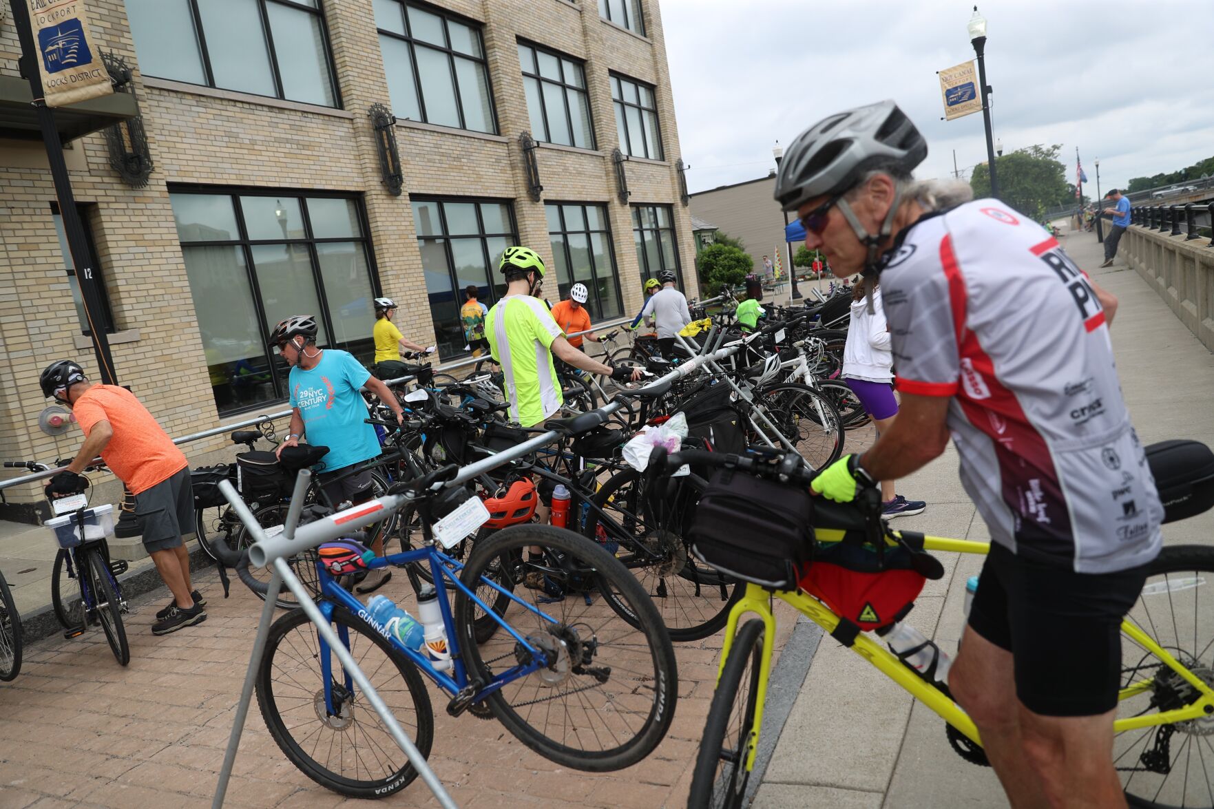 Erie canal bike discount ride