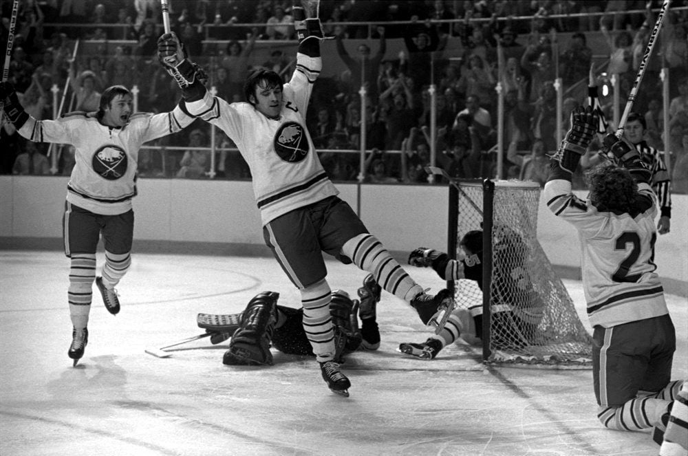 Stanley Cup saying goodbye to some NHL legends' names