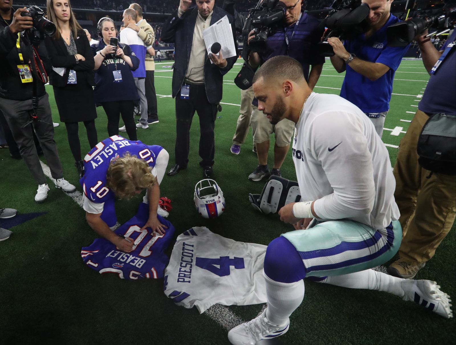 cole beasley cowboys jersey