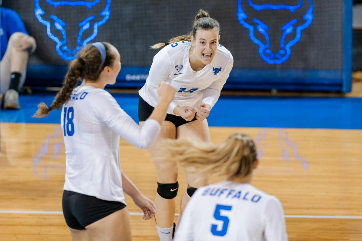Monika Simkova UB volleyball