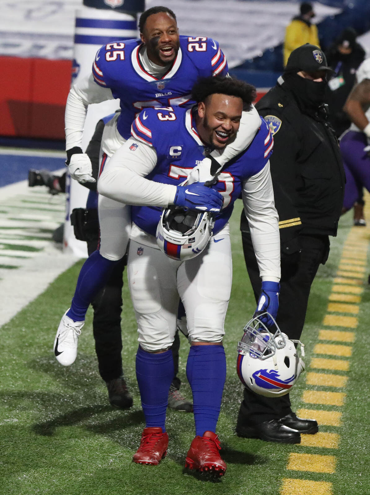 Jason Wolf: Josh Allen, Bills advance despite little success on