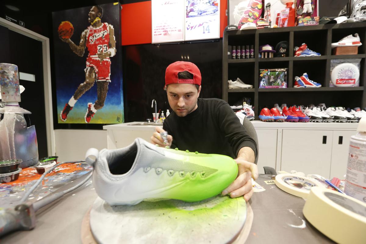 Many Customized Cleats In Sunday S Nfl Games Were Designed In Buffalo Buffalo Bills News Nfl Buffalonews Com