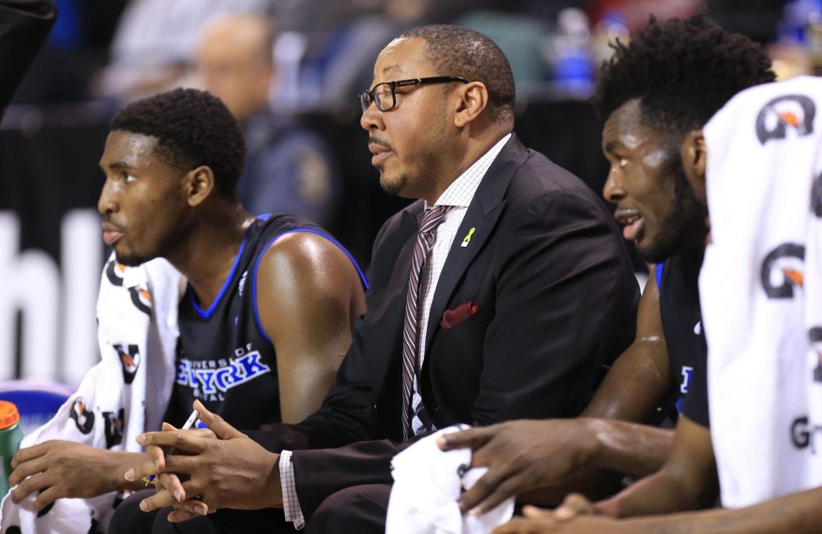 Ub Assistant And Former Nba Standout Donyell Marshall Has The