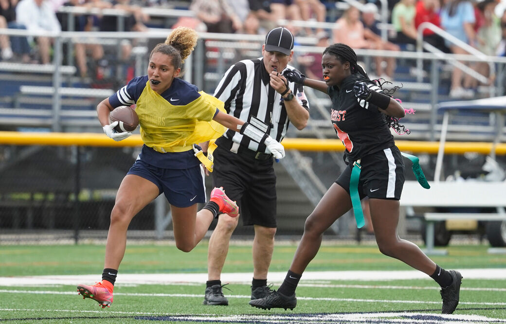 BHS Flag Football Team to Play at Giants' Halftime - WICZ