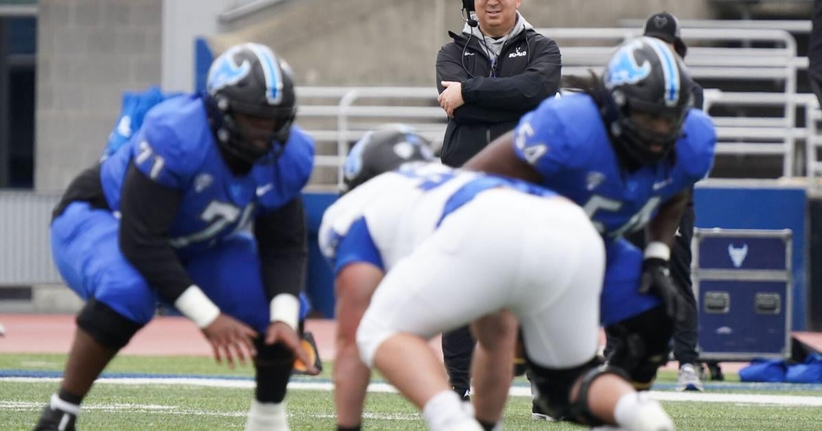 Jonathan Rousseau commits to UB football