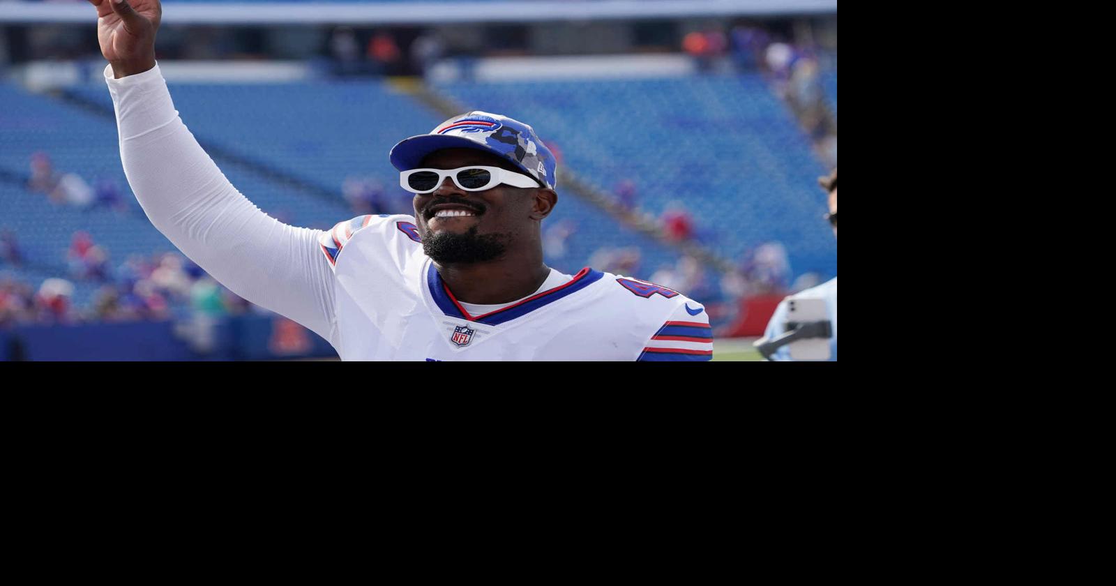 Von Miller leads Bills dominant pass rush in blowout win over Rams