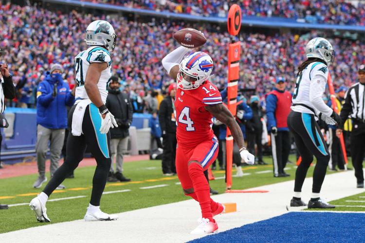 Buffalo Bills wide receiver Stefon Diggs' crisp route-running results in 19-yard  reception