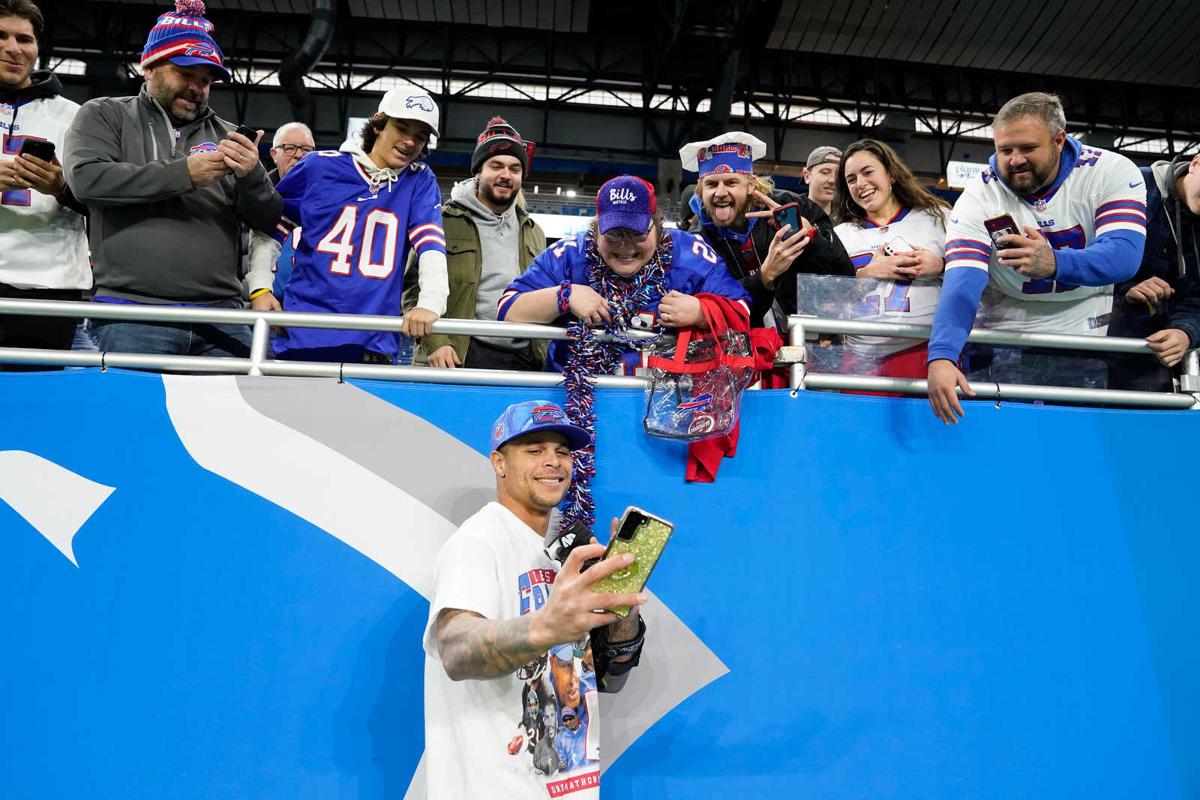 Sorry Browns Fans; Buffalo Fans Invading Detroit for Bills Game