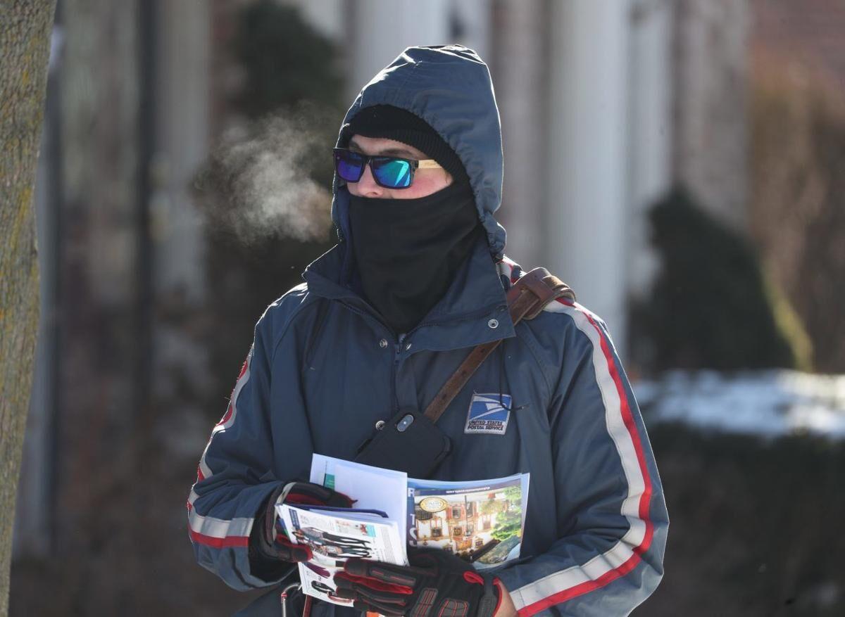 Retired Letter Carriers Worry About Decisions In The Dark Buffalo Politics News Buffalonews Com