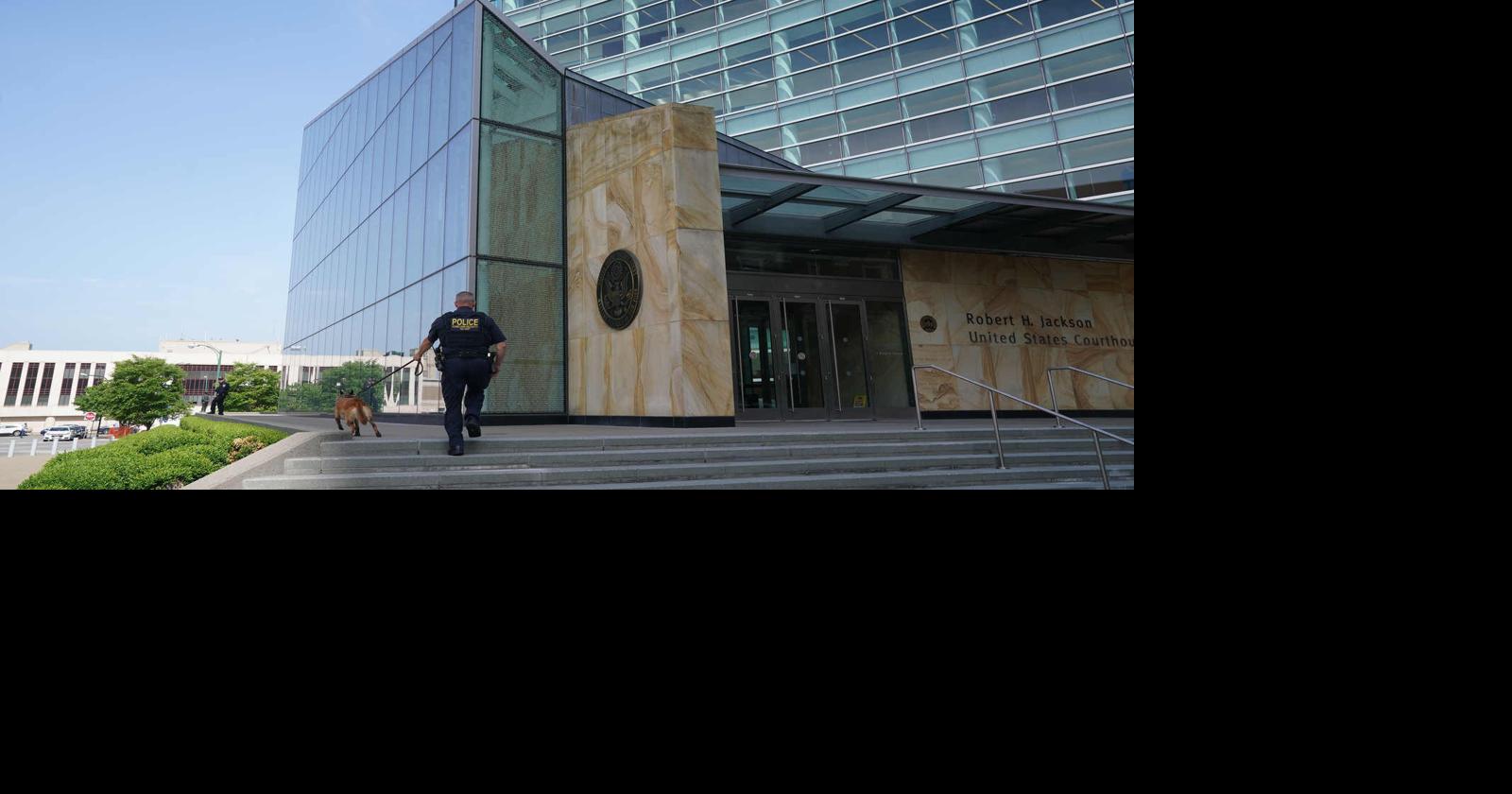 Dunkirk man indicted on kidnapping, sex trafficking and forced labor charges->回答 1 件