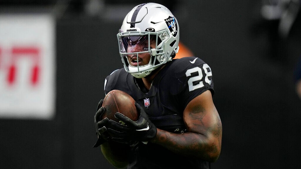 Josh Jacobs, Las Vegas Raiders Agree to One-Year, $12 Million