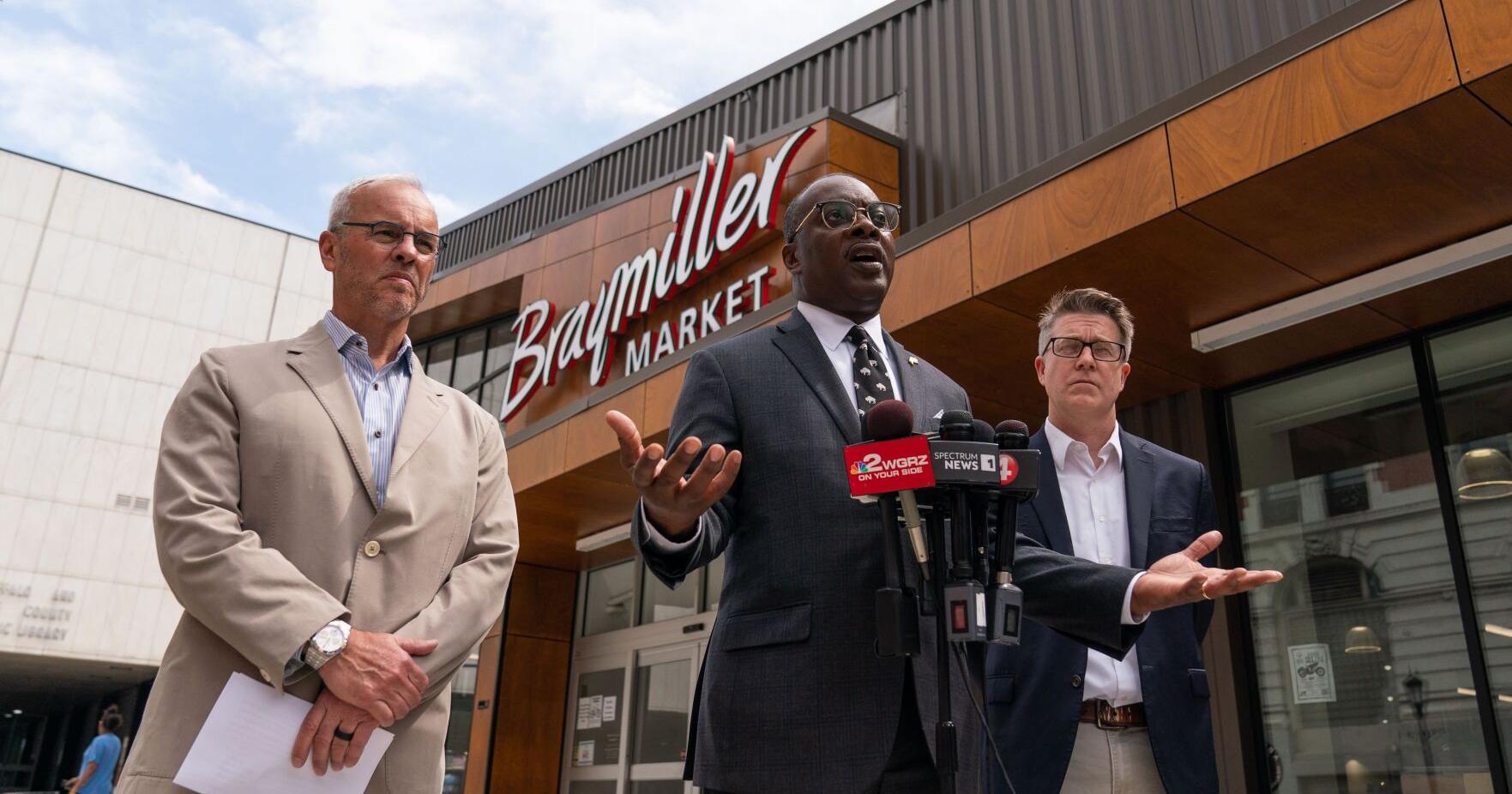 Ciminelli offers $500,000 to Braymiller Market - Vimarsana News