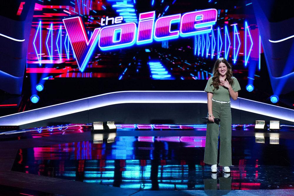 Sydney Sterlace of West Seneca advances on 'The Voice'