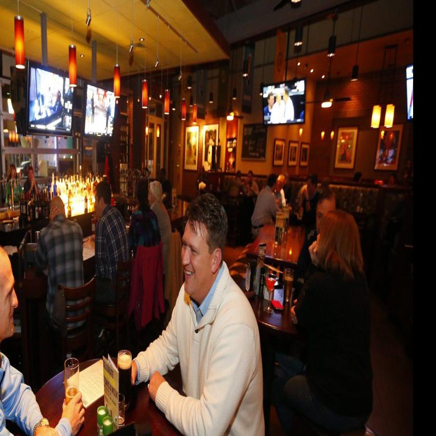 Gordon Biersch Makes The Bar The Center Of The Action Dining Buffalonews Com