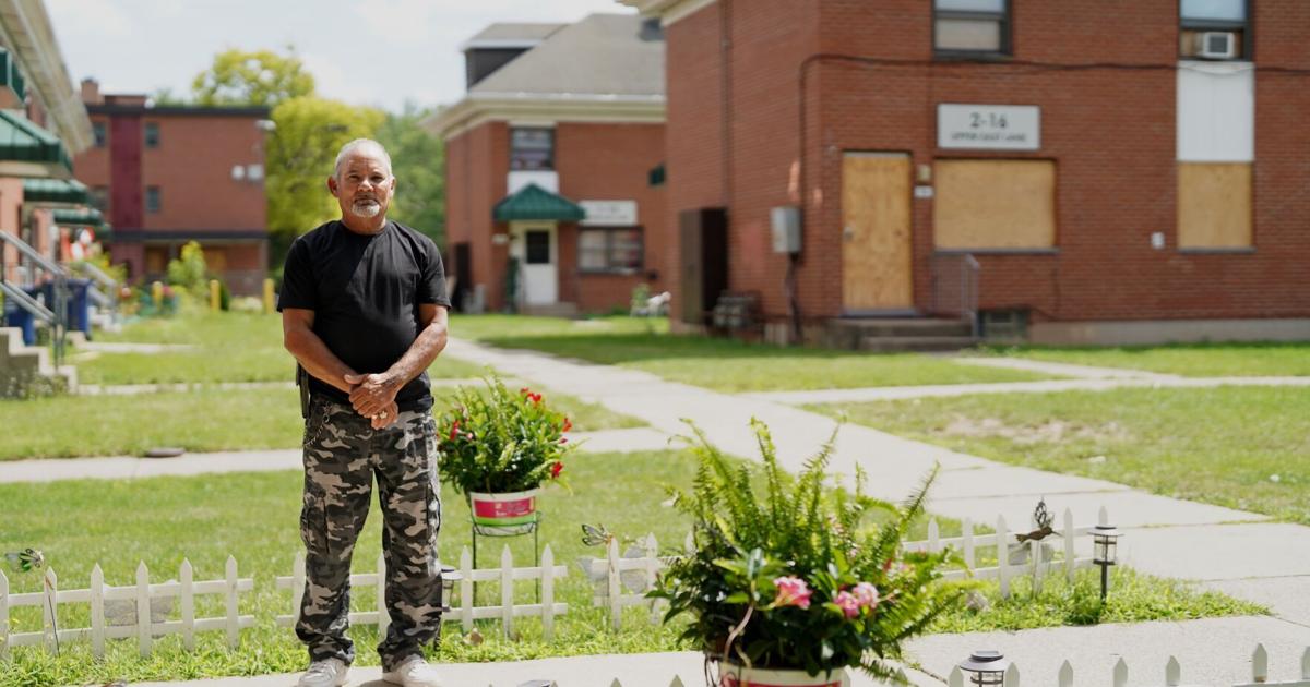 Shaffer Village apartment tenants describe living conditions