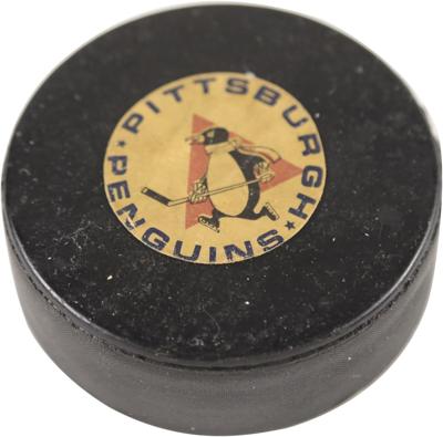Pittsburgh Penguins Basic Collectors NHL Hockey Game Puck