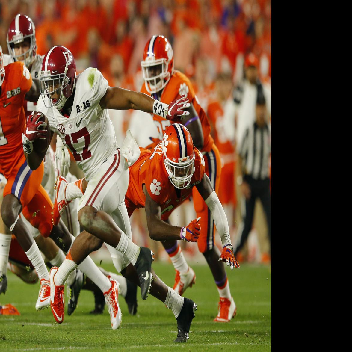 Rb Alabama S Kenyan Drake Is A Highlight Waiting To Happen Buffalo Bills News Nfl Buffalonews Com