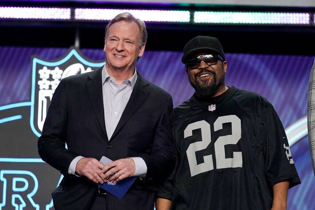 Google puts in bid for NFL Sunday Ticket, joining Apple, Disney and