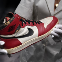 Will Buffalo lose its last two Foot Lockers?