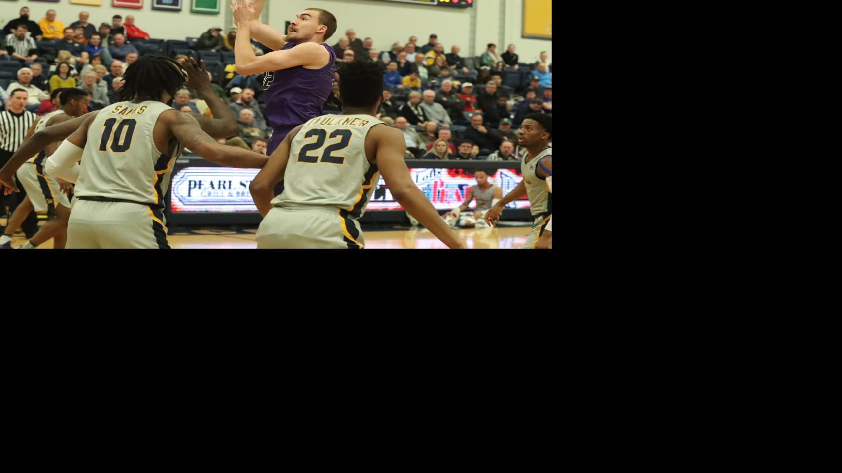 Canisius Niagara Hit The Road For Maac Basketball Tournament
