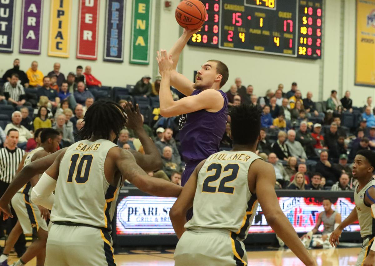 Canisius Niagara Hit The Road For Maac Basketball Tournament