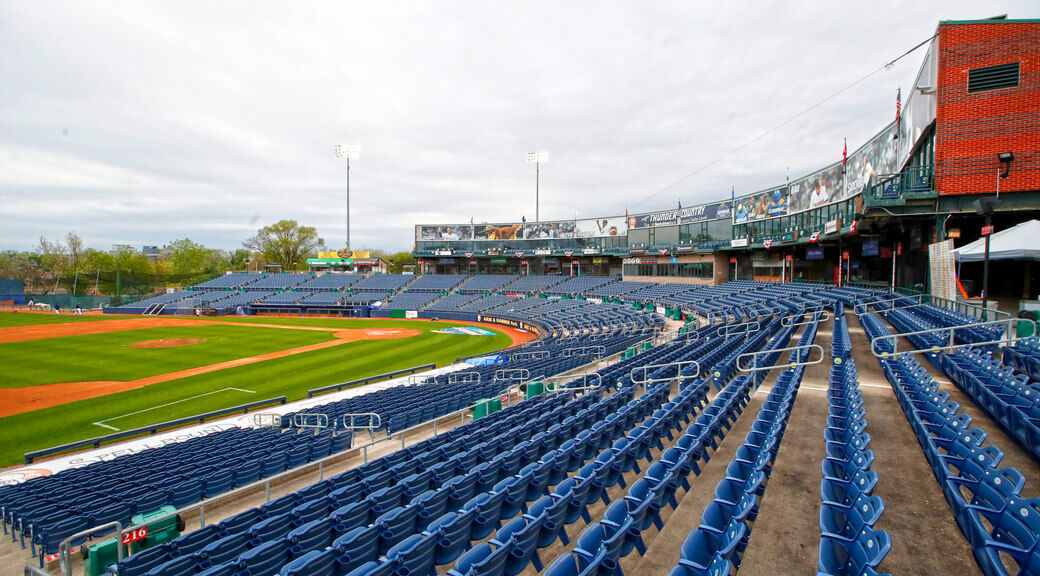 A Match Made in New Jersey: Bisons to play as Trenton Thunder –  SportsLogos.Net News