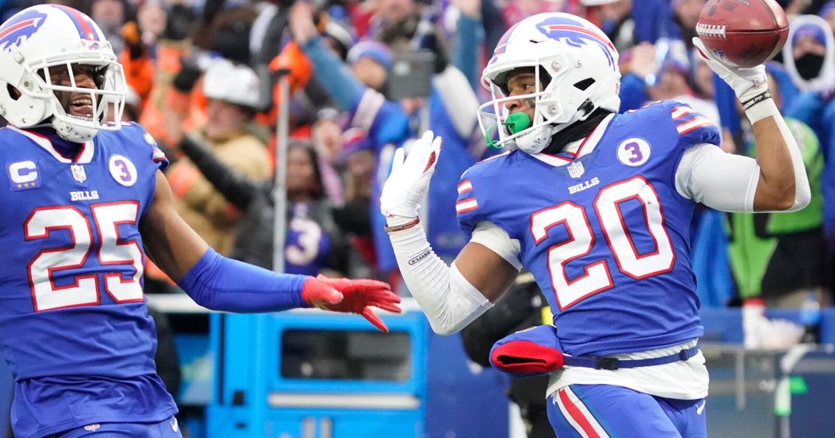 Bills Notebook: Nyheim Hines wins weekly special teams award, injury reports look far different