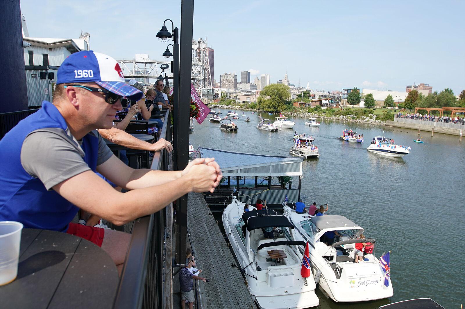 Photos Bills Mafia boat parade