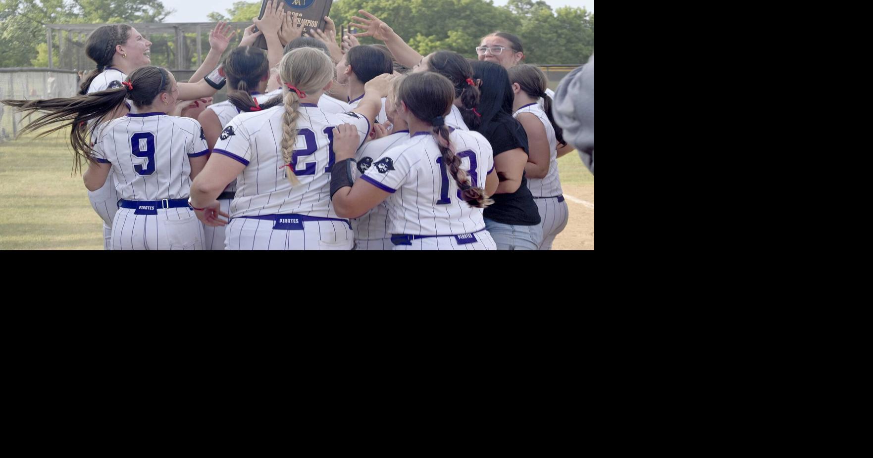 Pirates go 25-0, earn ticket to State