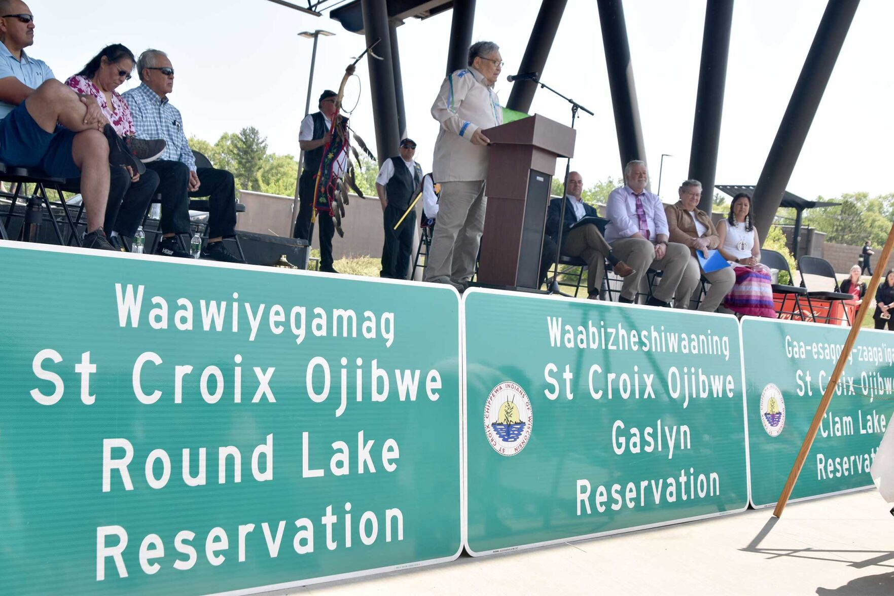 New Tribal dual language highway signs revealed News