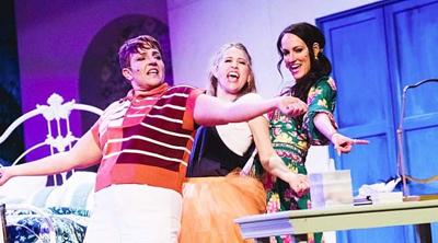 Four Seasons Theatre Company stages amazing production of 'Mamma ...