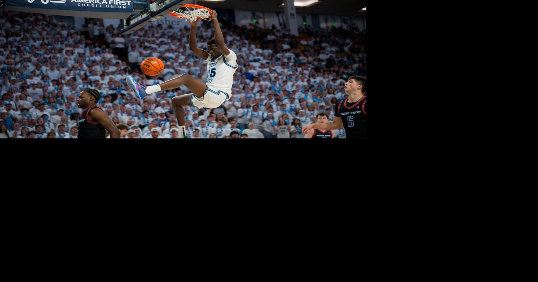 Utah State completes sweep of Boise State with another blowout win