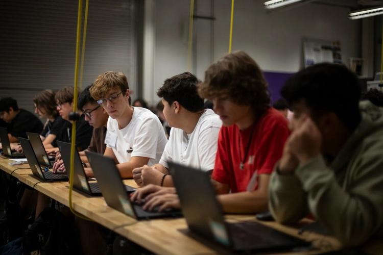 CalMatters/CatchLight Local 100625-CART-High-School-LV-11.jpg